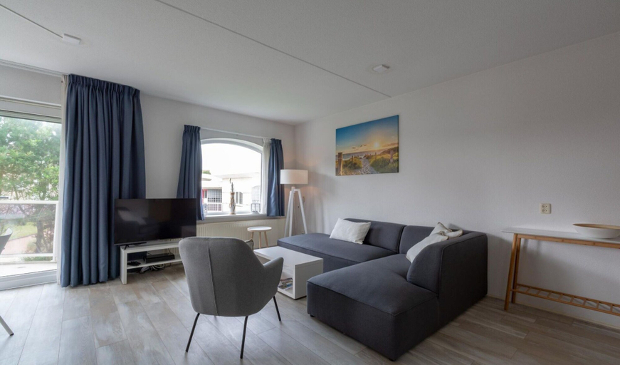 Living room 2, Cozy Apmt for 5people by the sea, Den Helder