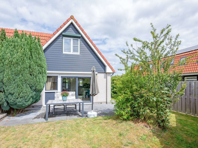 Exterior 5, Cozy & Green Texel Escape for Two, Texel