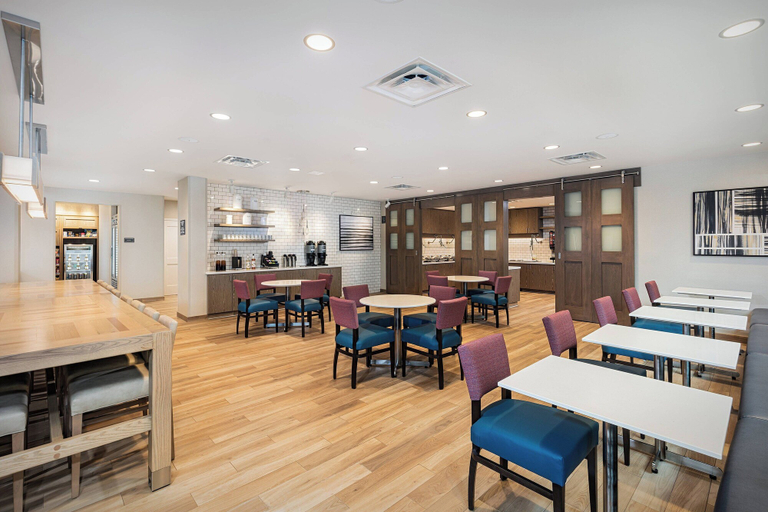 Food & Drinks 5, Residence Inn by Marriott Riverside Moreno Valley, Riverside