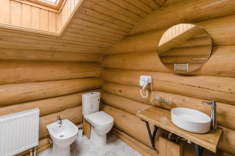 Bathroom, GOOD DAYS Shale Resort 4 км до Буковеля, Iaremchans'ka