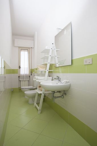 Bathroom 5, B&B Cento Passi Dalle Mura, Lucca