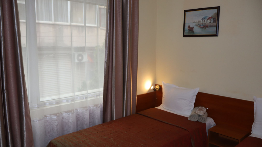 Bedroom 3, Palitra Family Hotel, Varna