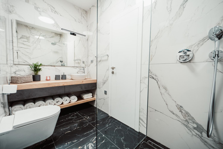 Shower 3, Villa Kara Sevda, Ražanac