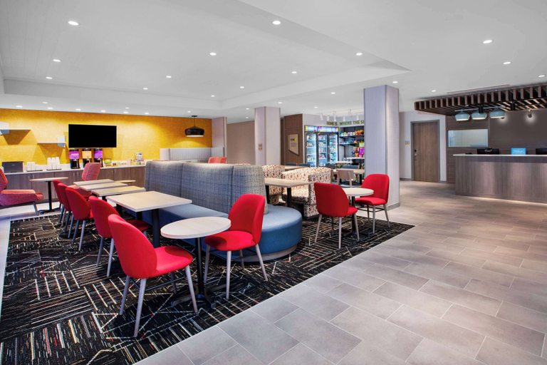 Food & Drinks 5, Home2 Suites By Hilton Grand Rapids Northeast, Kent