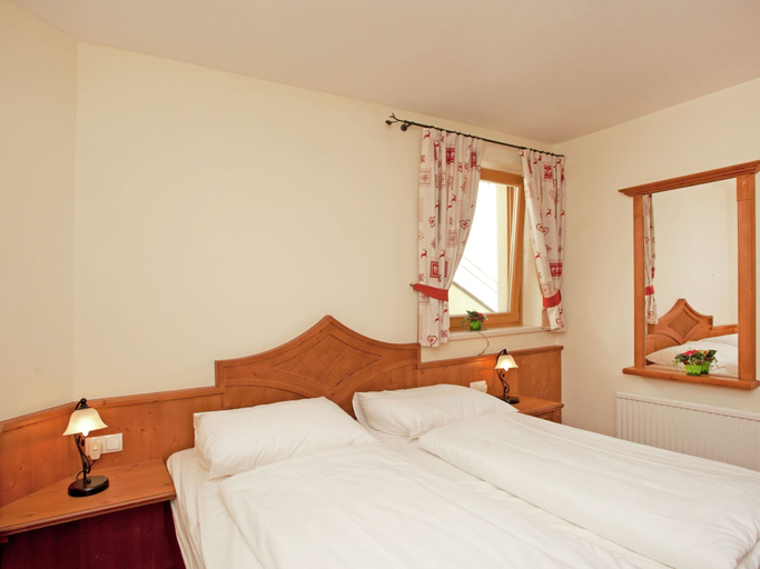 Bedroom 3, Chalet in Saalbach With Sauna, Zell am See