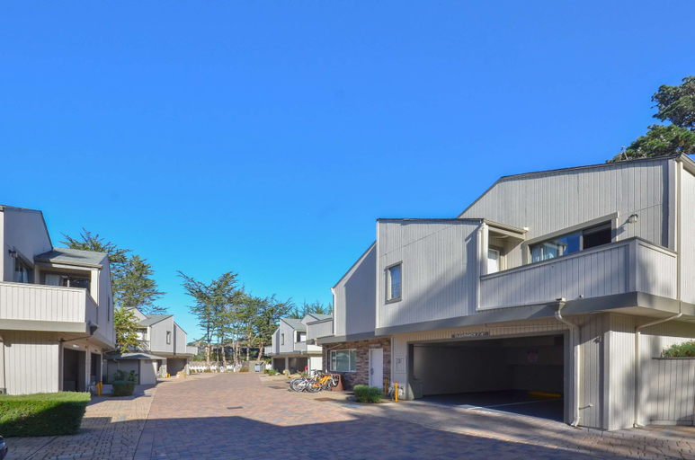 Exterior & Views 2, Best Western The Inn & Suites Pacific Grove, Monterey