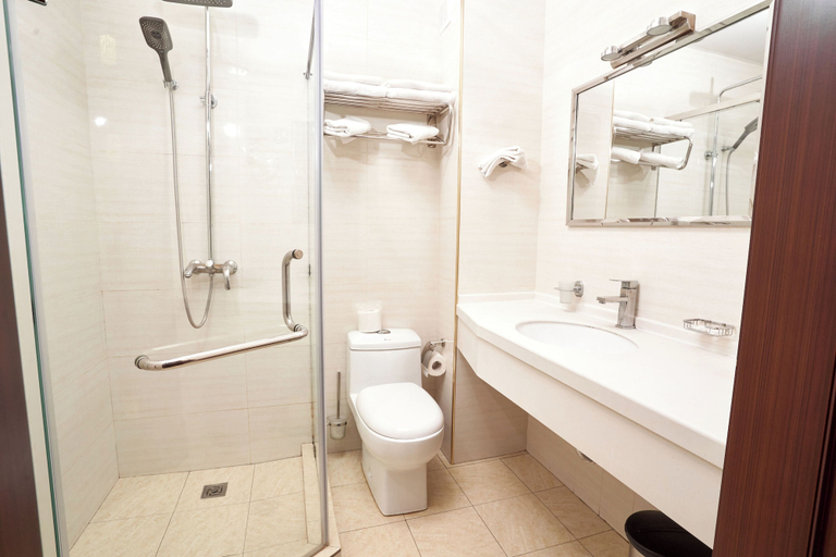 Bathroom 4, Rakat Plaza, Tashkent City