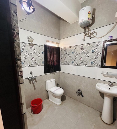 Bathroom, JD Grand Inn, Kamrup Metropolitan