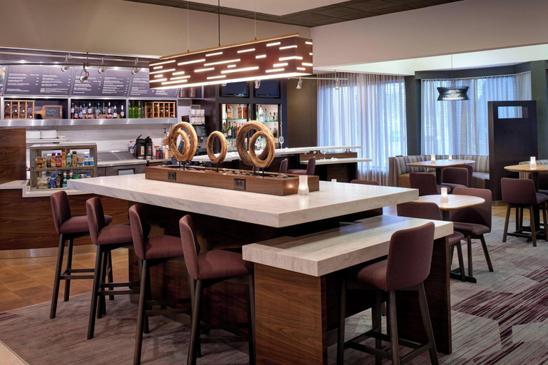 Food & Drinks 5, Courtyard by Marriott Detroit Metropolitan Airport Romulus, Wayne