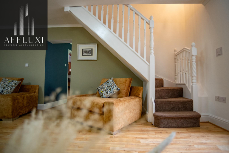 Others 5, Ironbridge Hot Tub Retreat - Sleeps 10, Telford and Wrekin