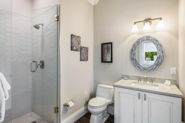 Room 4, Aquaria House by Brightwild Pool Boat Dock, Monroe
