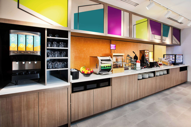 Food & Drinks 5, Home2 Suites By Hilton Grand Rapids Northeast, Kent