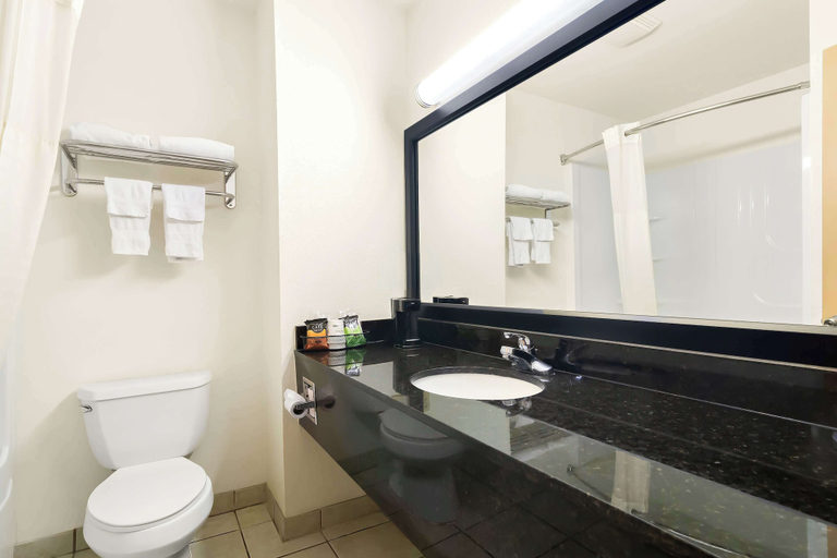 Bedroom 4, Best Western Stateline Lodge, Delaware