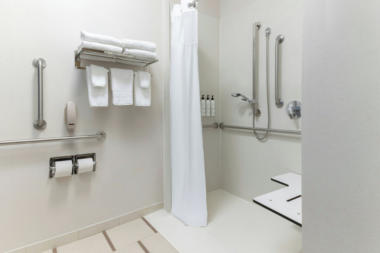 Bathroom 4, Fairfield Inn & Suites by Marriott Cincinnati Eastgate, Clermont