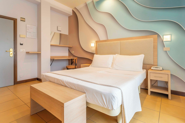 Bedroom 3, Hotel City, Rimini