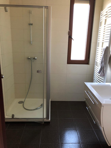 Bathroom, Liviapartman Lelle, Fonyód