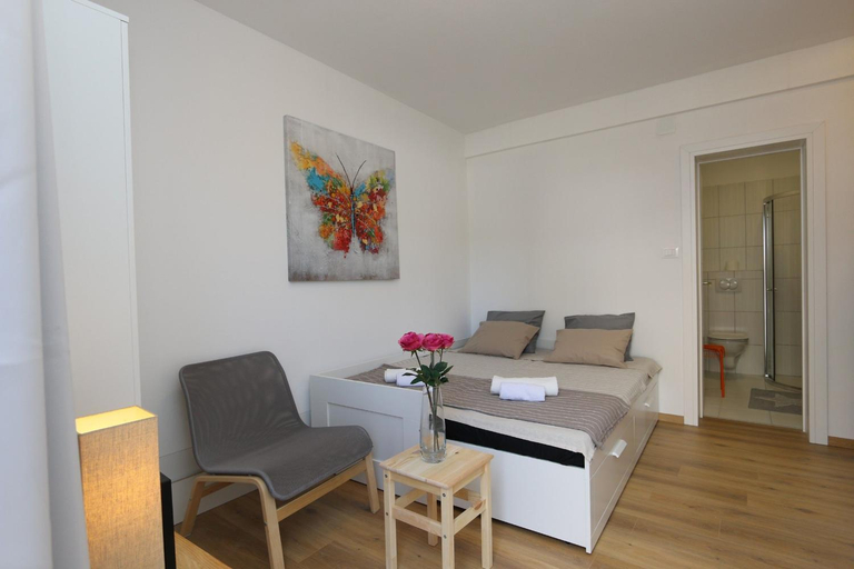 Others 4, Apartments Baresic, Dobrinj
