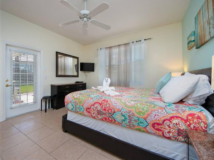 Room 2, Disney Area Vacation Rental Pool, Polk