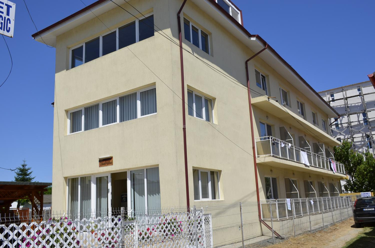 Others 3, Casa Soarelui, Costinesti