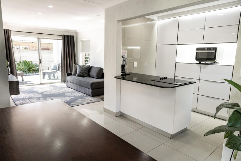 Others 5, Elegant Haven, Ekurhuleni
