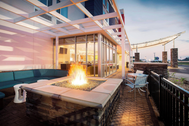 Sport & Beauty 5, SpringHill Suites by Marriott Murray, Calloway