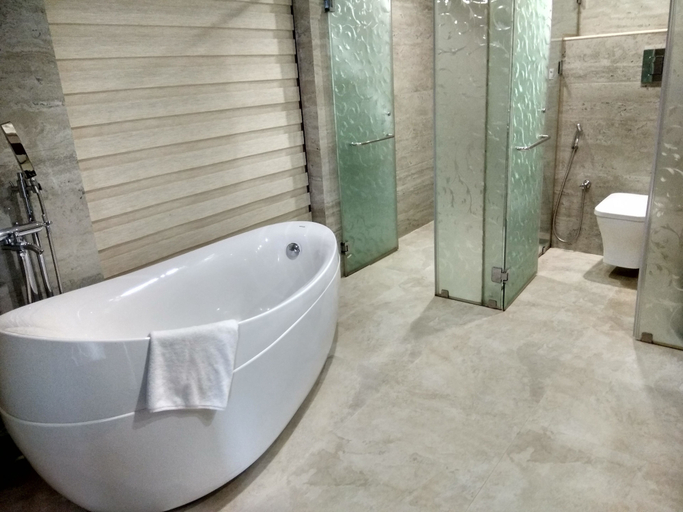 Bathroom 3