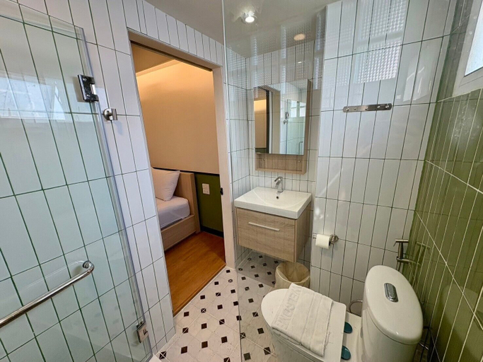 Bathroom 2