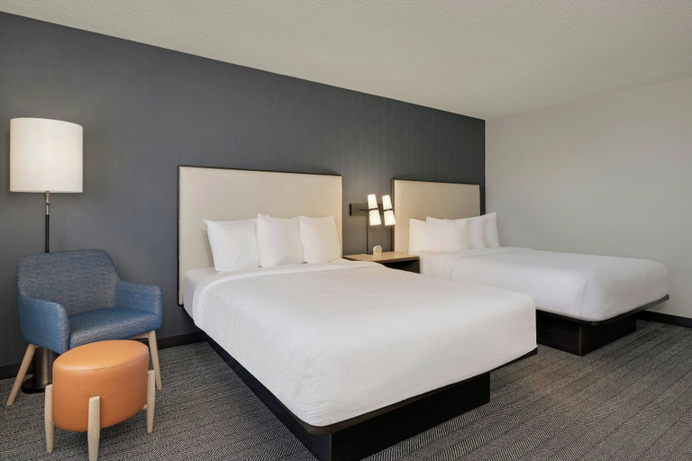 Bedroom 3, Courtyard by Marriott Indianapolis South, Marion