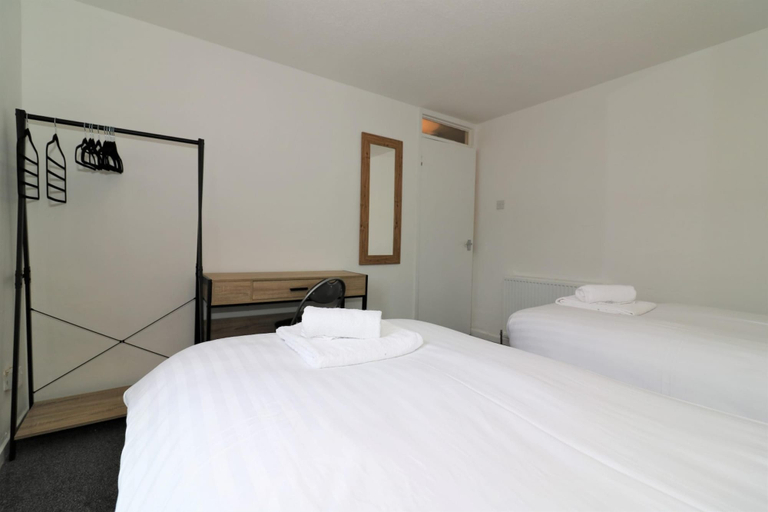 Room 5, Carnoustie House - East Kilbride, South Lanarkshire