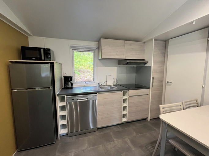 Dining Room 9