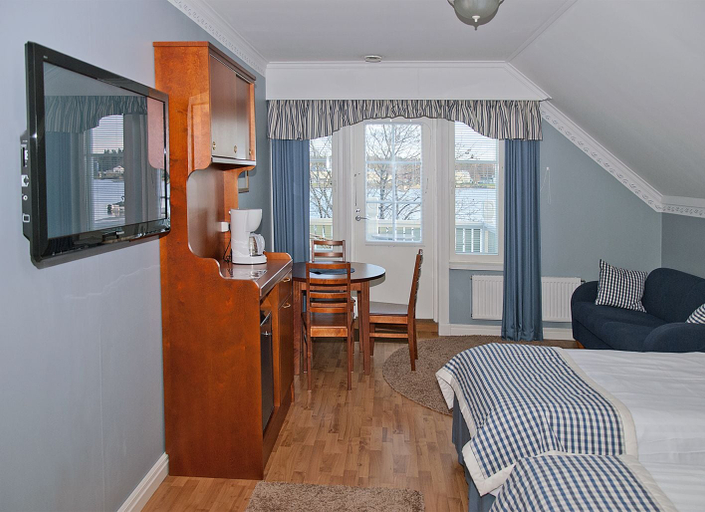 Others 3, Hotel Alma, Ostrobothnia