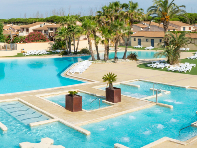 Pool 3, Gorgeous Portiragnes Resort Near the Beach, Hérault