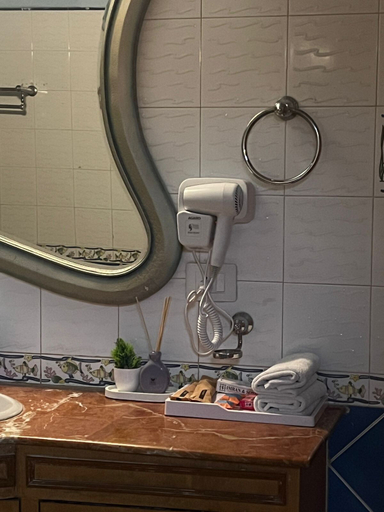 Bathroom 7