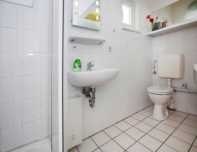 Bathroom 3, Doppelhaushalfte am Flacher See, Klocksin, Mecklenburgische Seenplatte