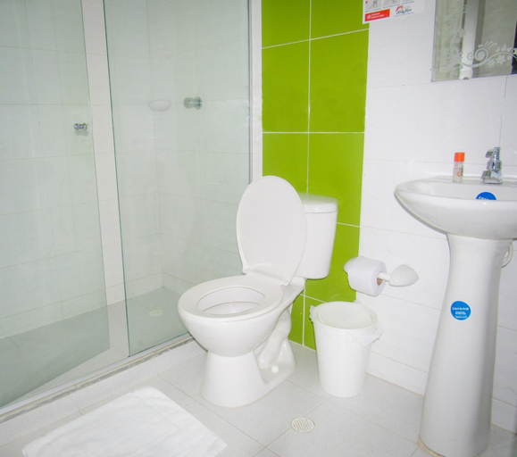 Bathroom 3, Hotel NelyMar, Santa Marta (Dist. Esp.)