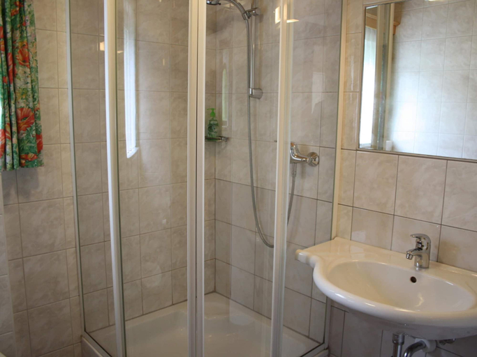 Bathroom 3, Apartment in Flachau near Ski Slopes, Sankt Johann im Pongau