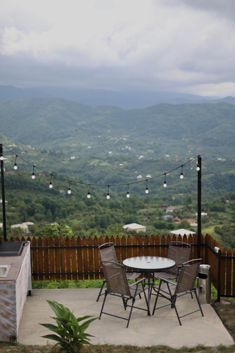 Garden 4, UkhutiEcoHouse, Vani