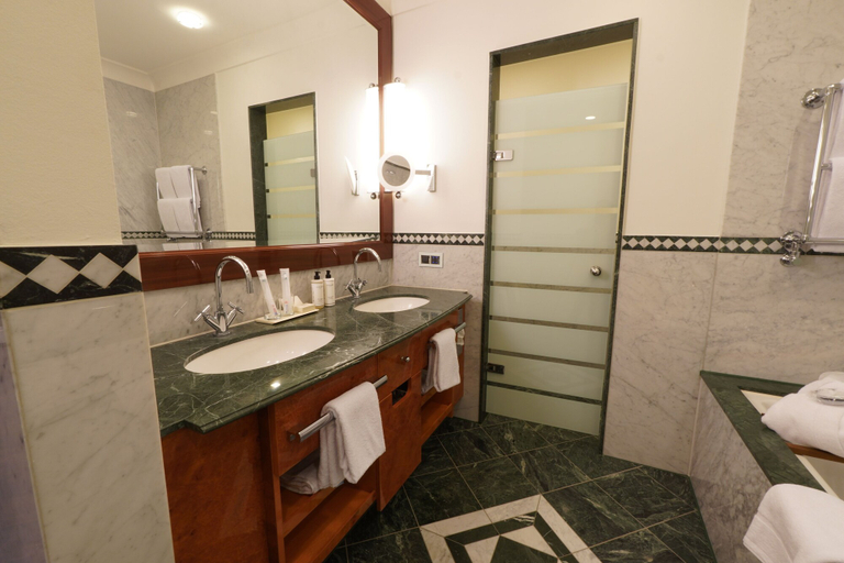 Bathroom 5, Lumière Boutiquehotel im Fürstenhof Leipzig, Leipzig