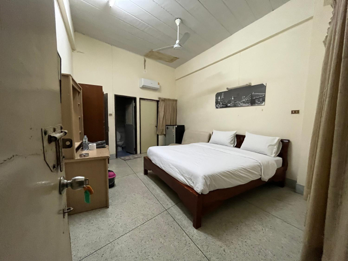 Others 2, 104 Wanna Apartment, Pattaya