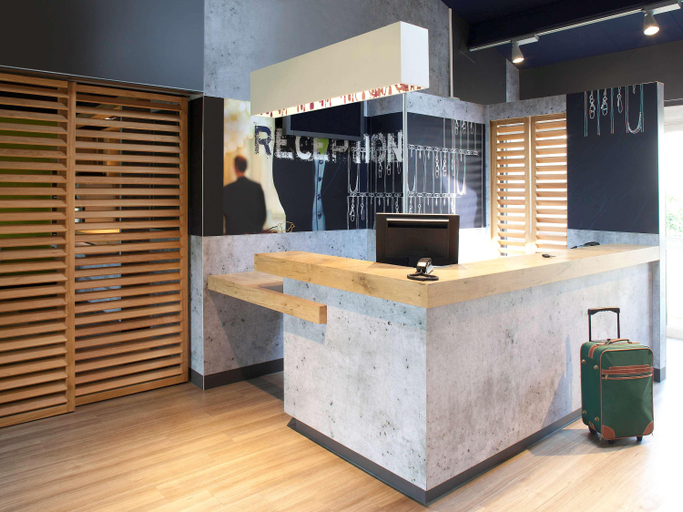 Public Area 2, ibis budget Tarbes, Hautes-Pyrénées