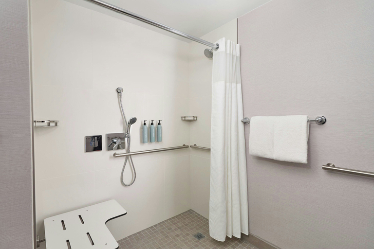 Bathroom 4, Courtyard by Marriott St Louis Westport Plaza, Saint Louis