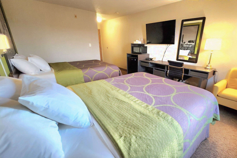 Bedroom 3, Super 8 by Wyndham Portage La Prairie MB, Division No. 9