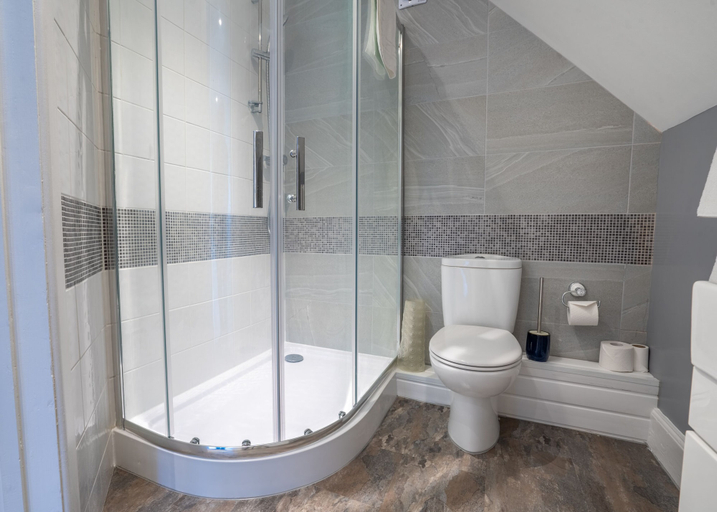 Bathroom 4, Ormonde House Hotel, Hampshire