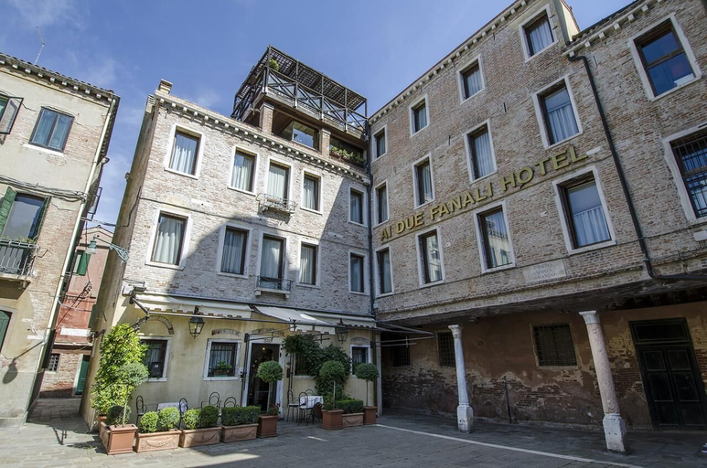 Exterior & Views 2, Ai Due Fanali, Venezia