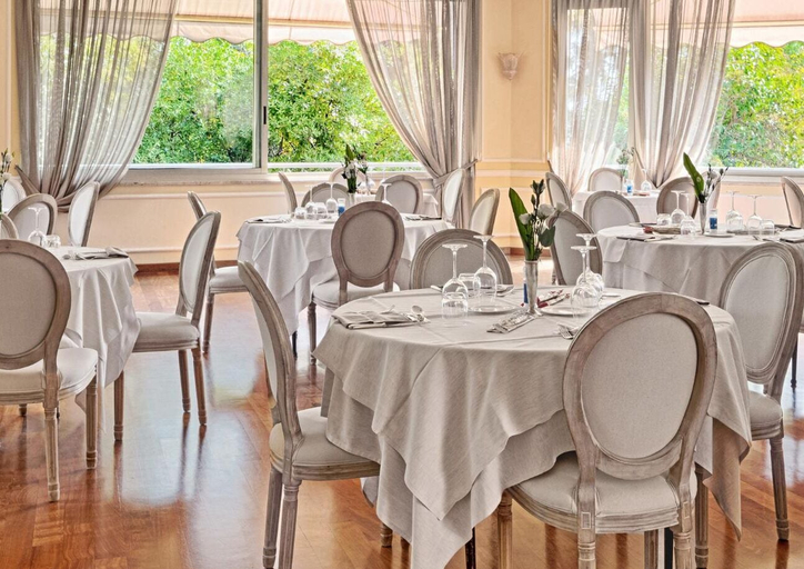 Food & Drinks 5, Hotel Paradiso, Imperia