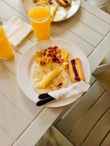 Food & Drinks, SIETE, Medellín
