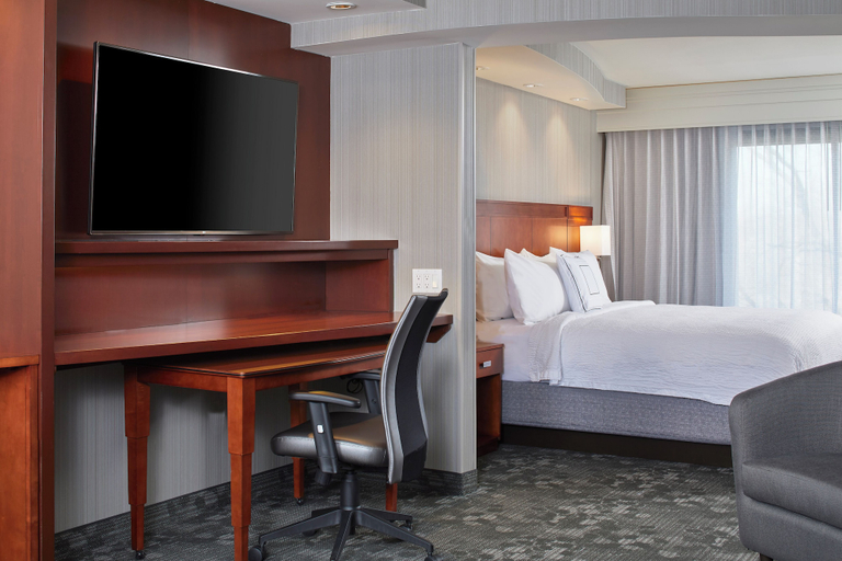 Bedroom 4, Courtyard by Marriott Albany Thruway, Albany