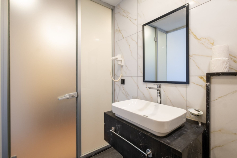 Bathroom 5, Sovo Otel, Şişli