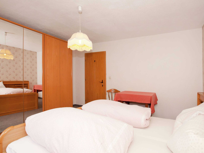 Bedroom 2, Apartment in Pettneu Near St. Anton Ski Slopes, Landeck