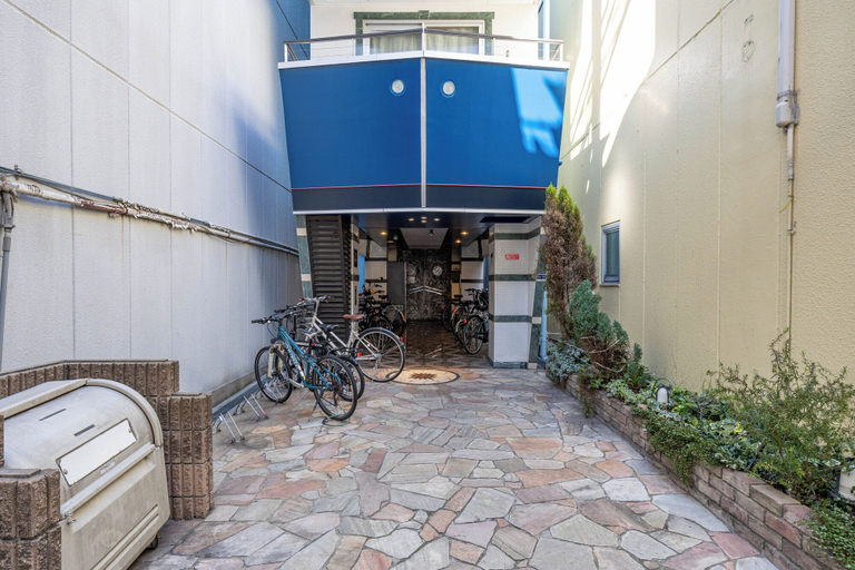 Exterior & Views 2, Mel Theater Karahori 102, Osaka